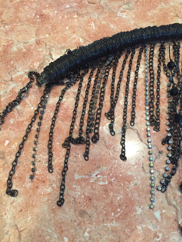 Women’s Italian Belt with Chain Links and Hanging Beads for Women NEW