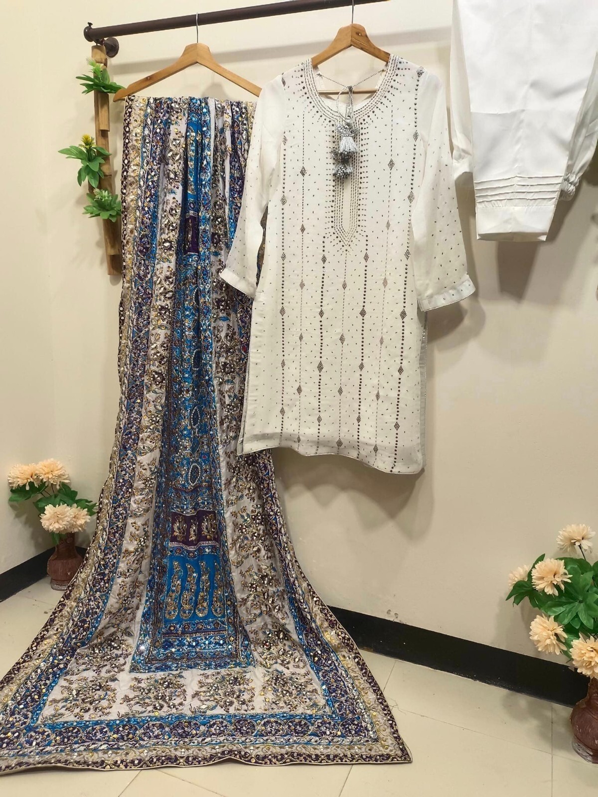 Handmade silver handwork heavy mirror work dupatta with beautiful suit party wea