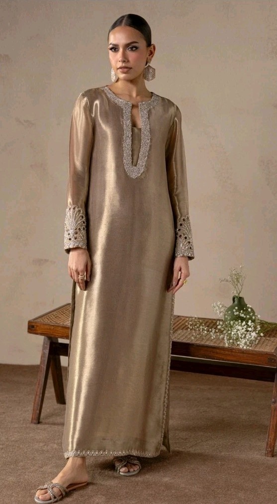 Pakistani Shalwar Kameez