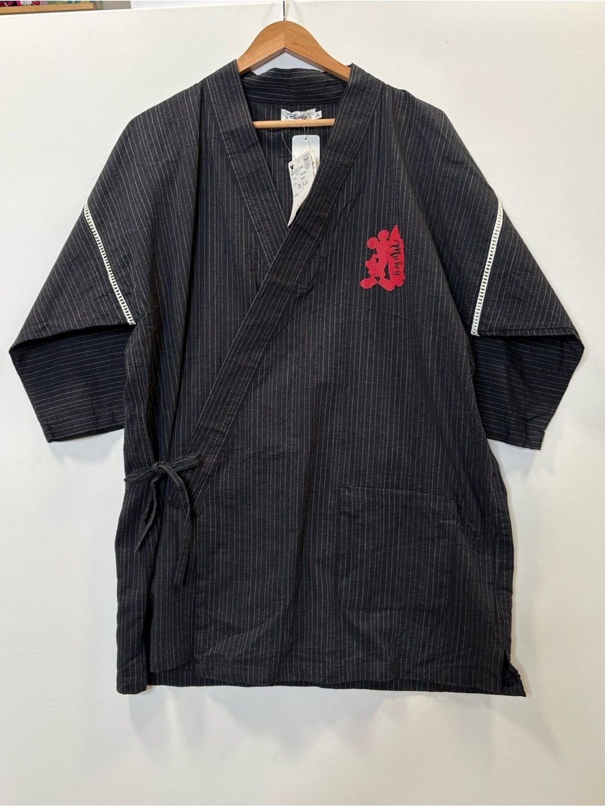 NWT Takihyo X Disney Mickey Mouse Surfer Kimono Robe Size Large Black Pinstripe