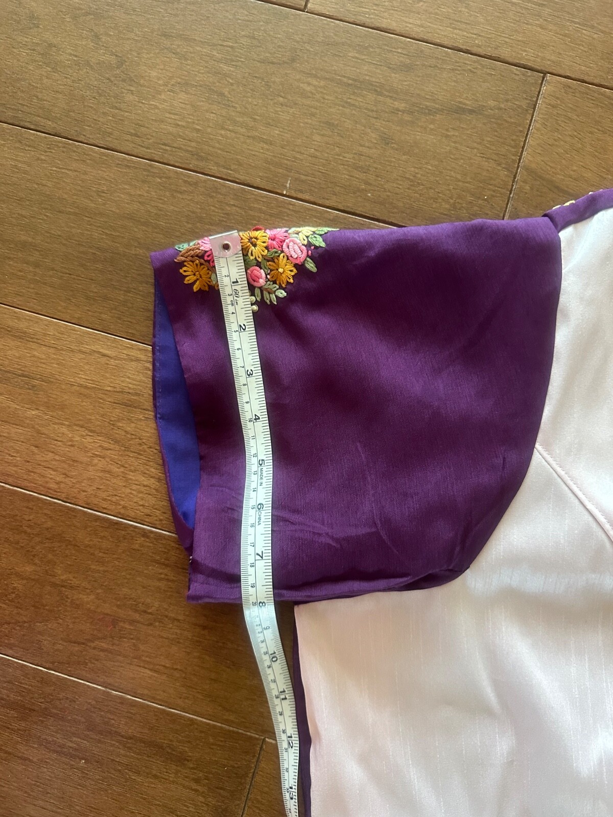 NWOT! plus-size, custom-made burgundy, purple Saree Sari blouse 50”. Embroidery