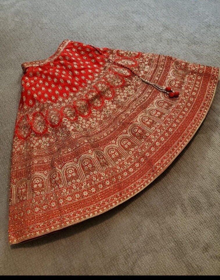 Manyavar Bridal Red Lengha Small Length 41″, Waist 29.5″