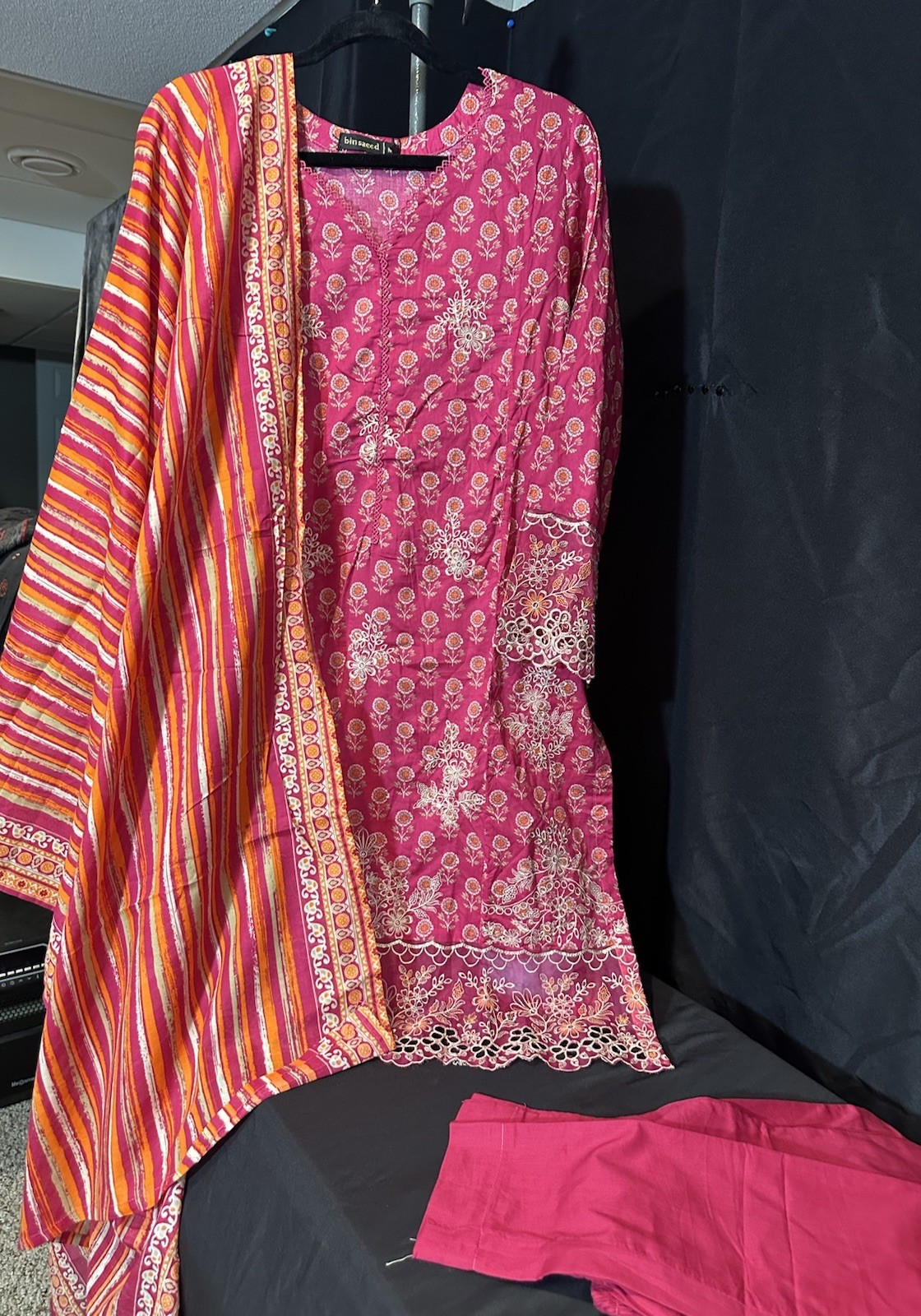 Beautiful Emb Cut Work Lawn / Cotton 3 Pc Suit. Bin Saeed- Medium & Large – $35
