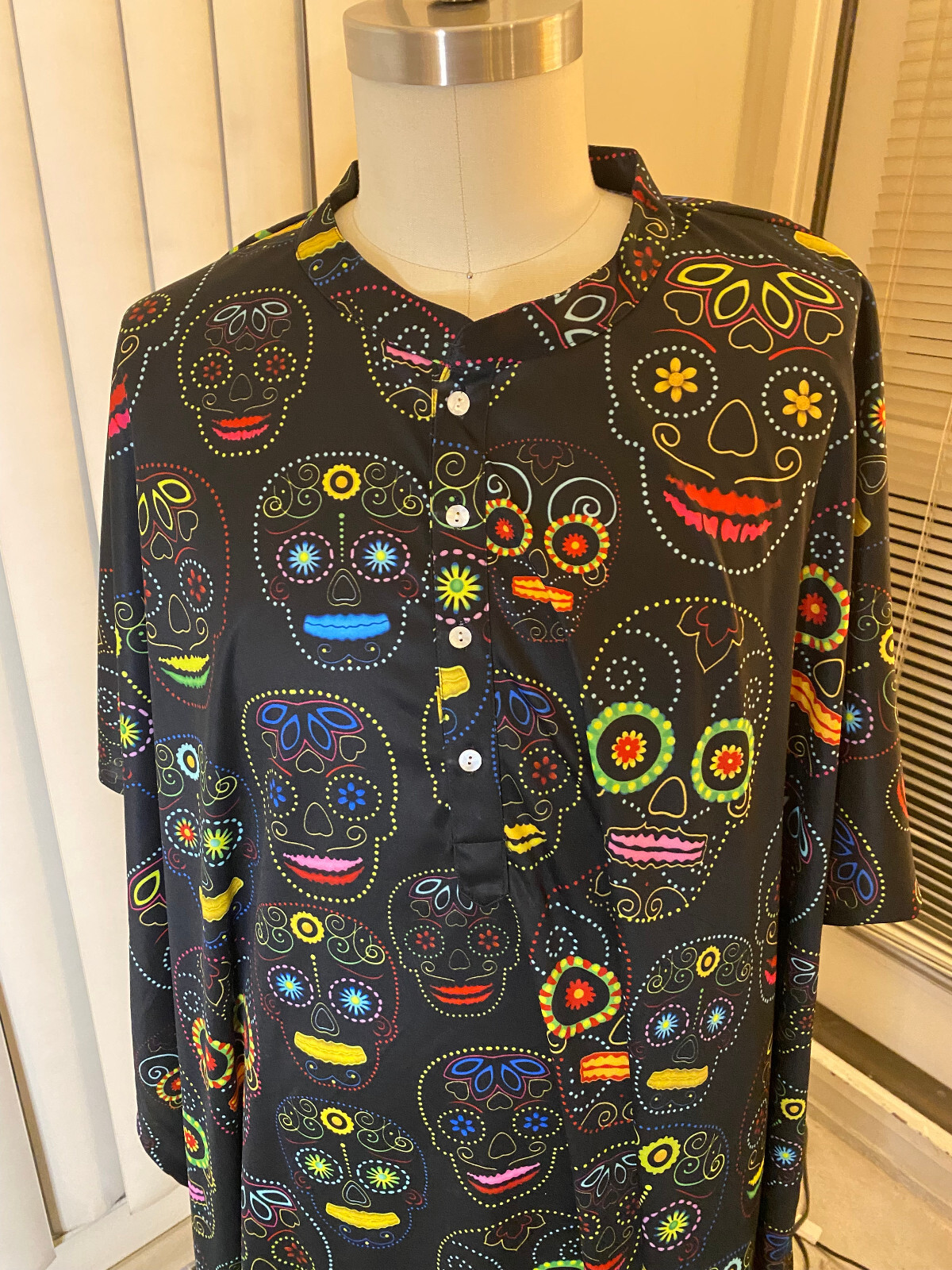 Kaftan Black Skulls Day of the Dead Halloween Skulls Men’s Unisex New Mexico Hip