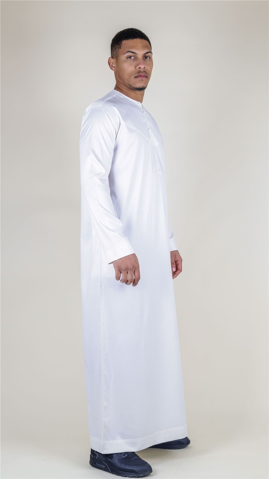 Men’s White Satin Emirati Thobe Islamic Clothing | Thobez