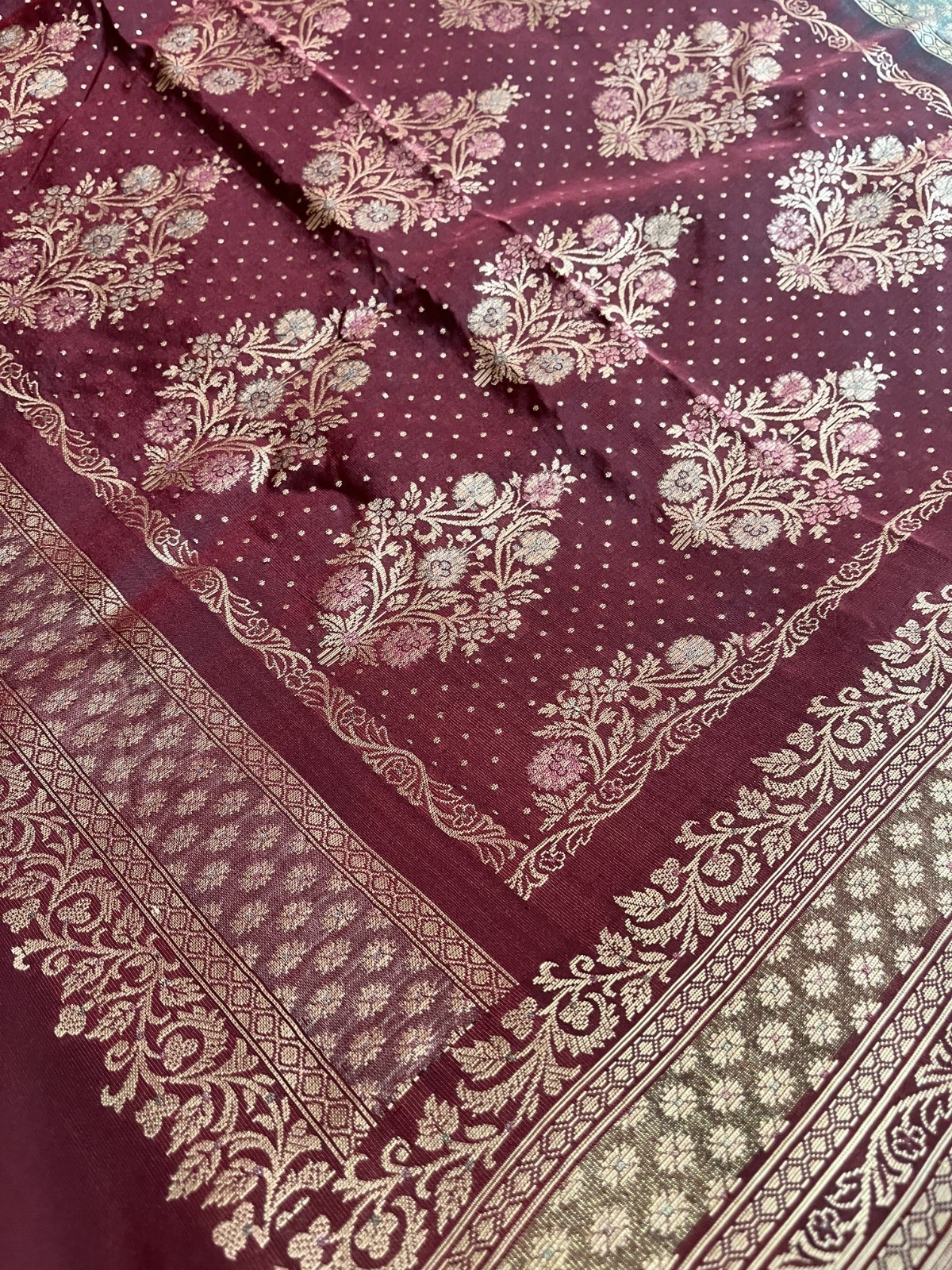 Women Pure Silk Bottle Green & Wine Banarasi Saree with Zari Butis & Blouse