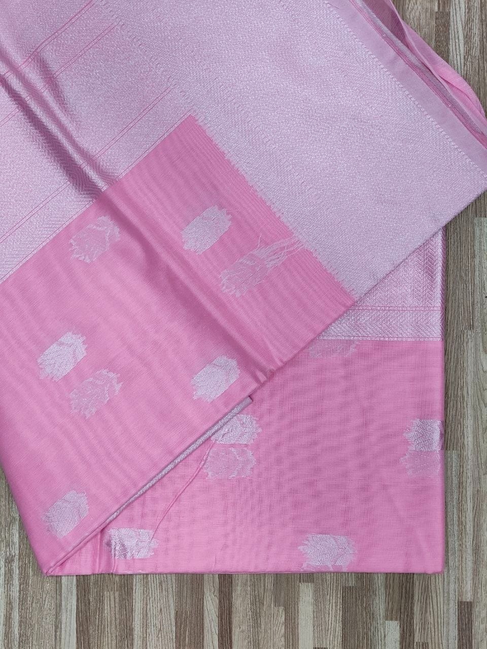 Soft Cotton Women’s Saree Lightweight Breathable Summer Daily Wear Ethnic Saree