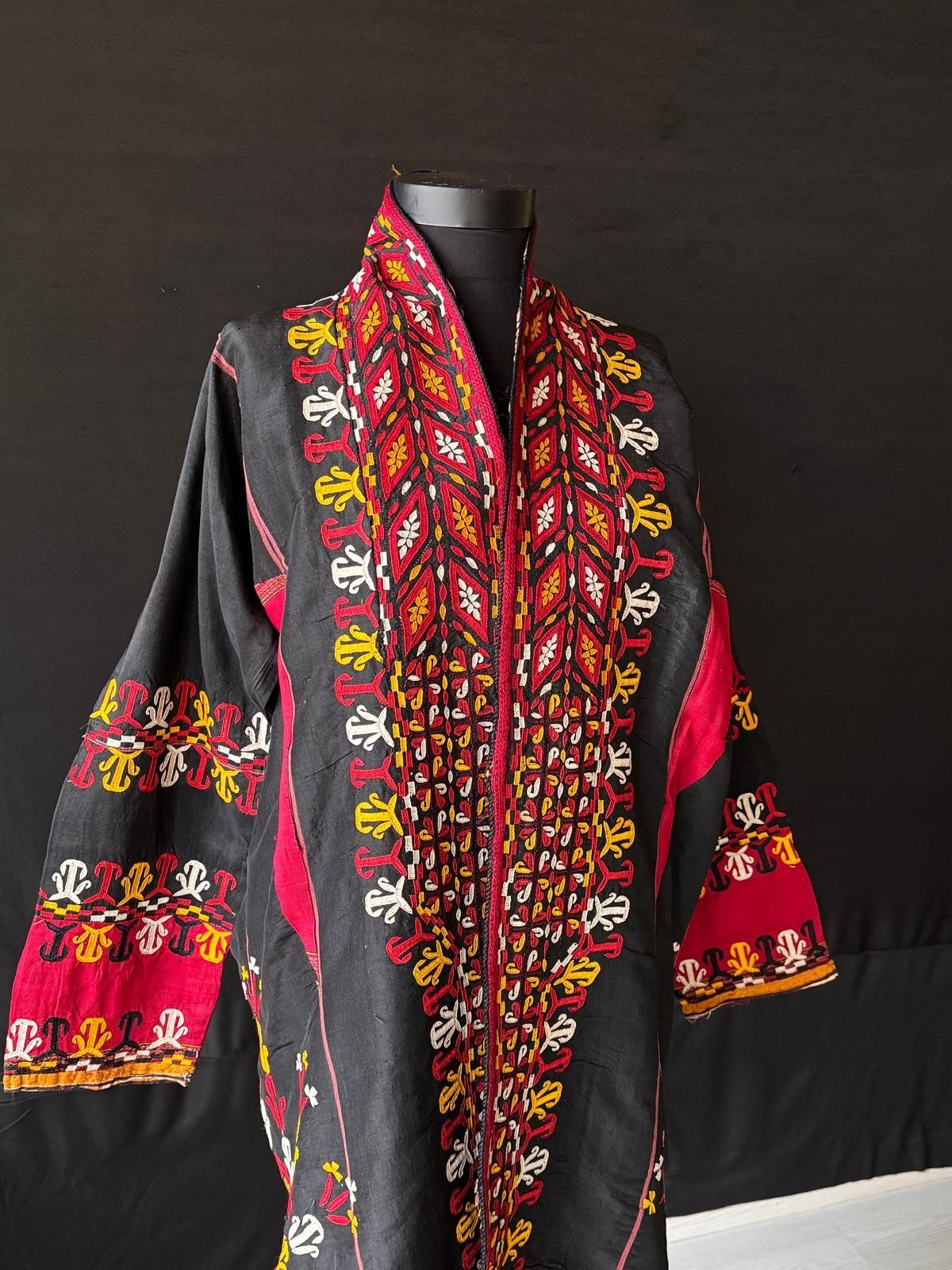 Turkmen Silk Embroidered Coat and Chapan, Antique Kaftan, Kimono, Kaftan Dress