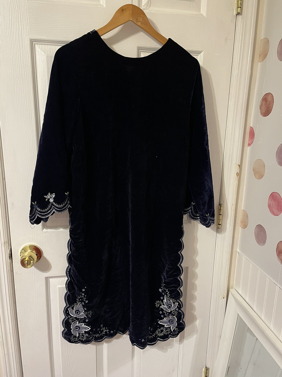 2pc Velvet Suit. Embroidered Shirt. Chiffon Dupatta. Casual Fancy Wear.