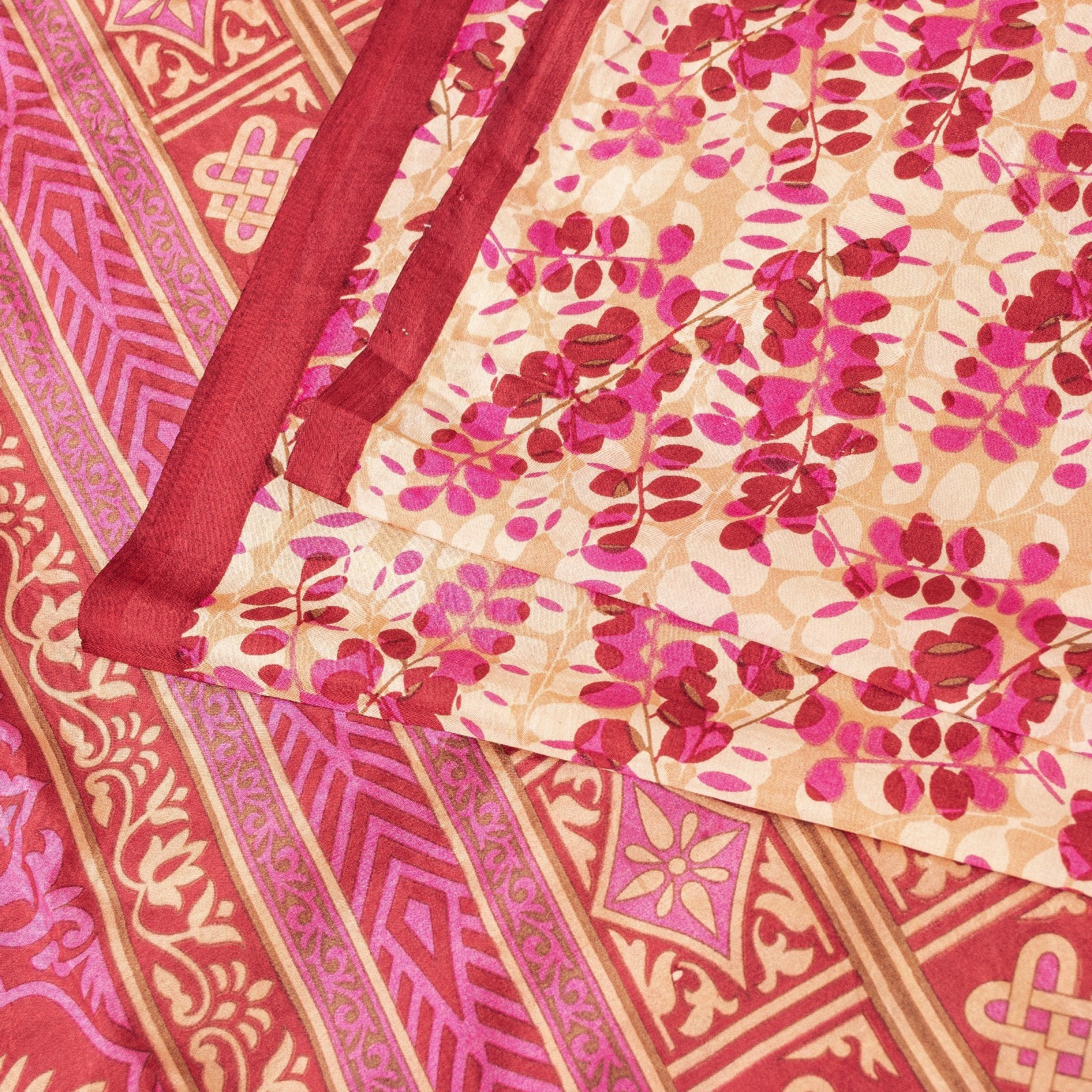 Sanskriti Vintage Sarees Ivory & Red Pure Silk Floral Printed 6+Yd Fabric Sari