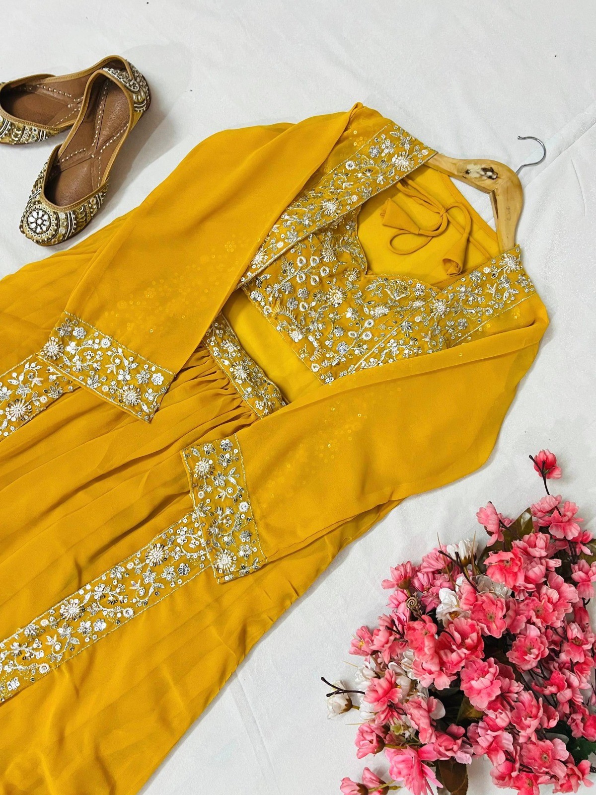 LEHENGA CHOLI INDIAN BOLLYWOOD WEDDING PARTY PAKISTANI WEAR READYMADE