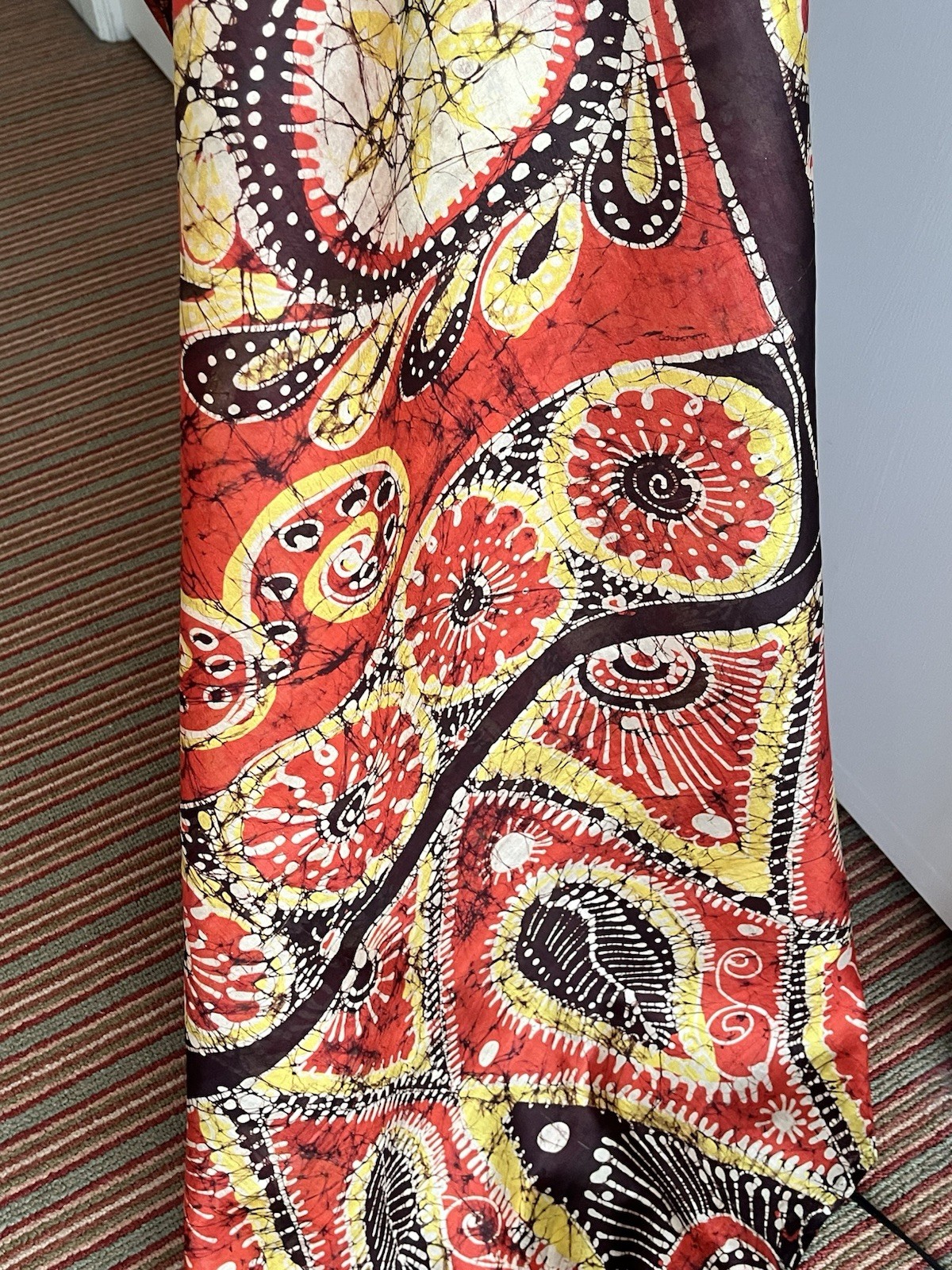 Fabric Red Brown Yellow Ivory 100% Silk Hand Wax Stunning Batik Saree Sari 43″ W