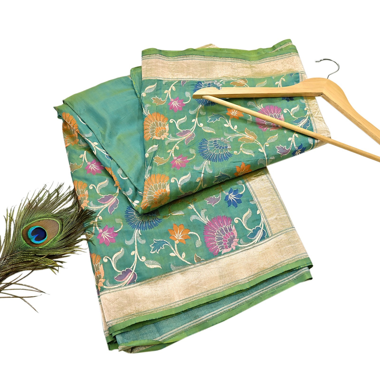 Indian Vintage Heavy Golden & Green Saree Pure Silk Hand Woven Kanjeevaram Saree