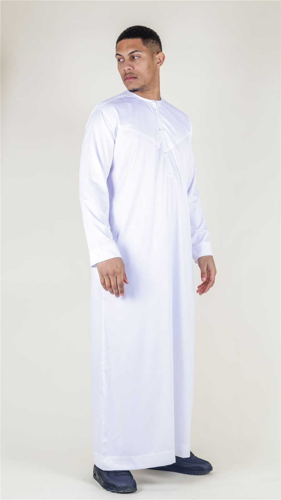 Men’s White Satin Emirati Thobe Islamic Clothing | Thobez