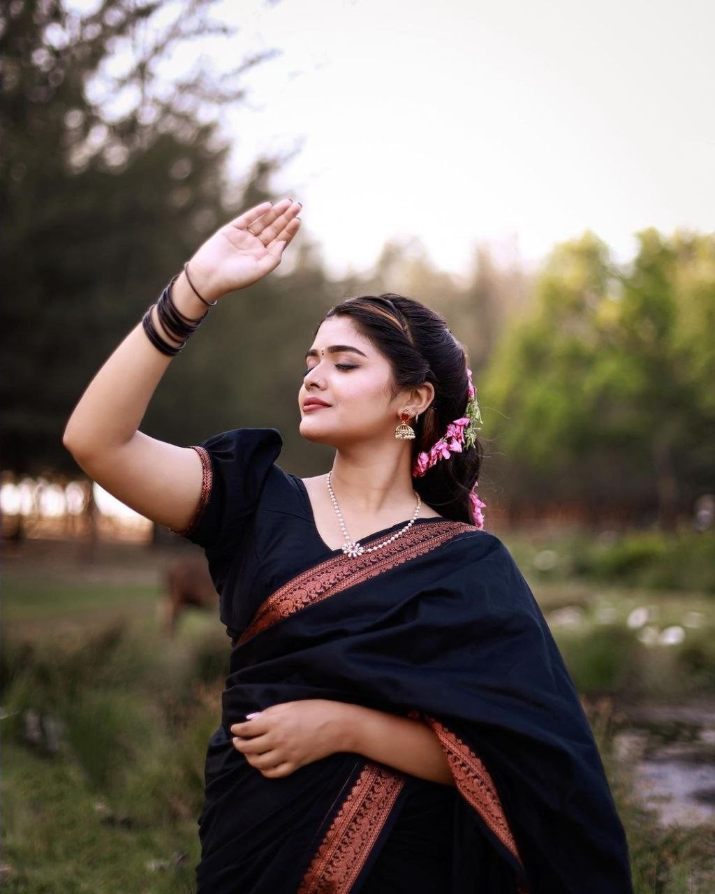 Black Lichi Silk Saree Indian Wedding Wear Jacquard Copper Zari Blouse Sari