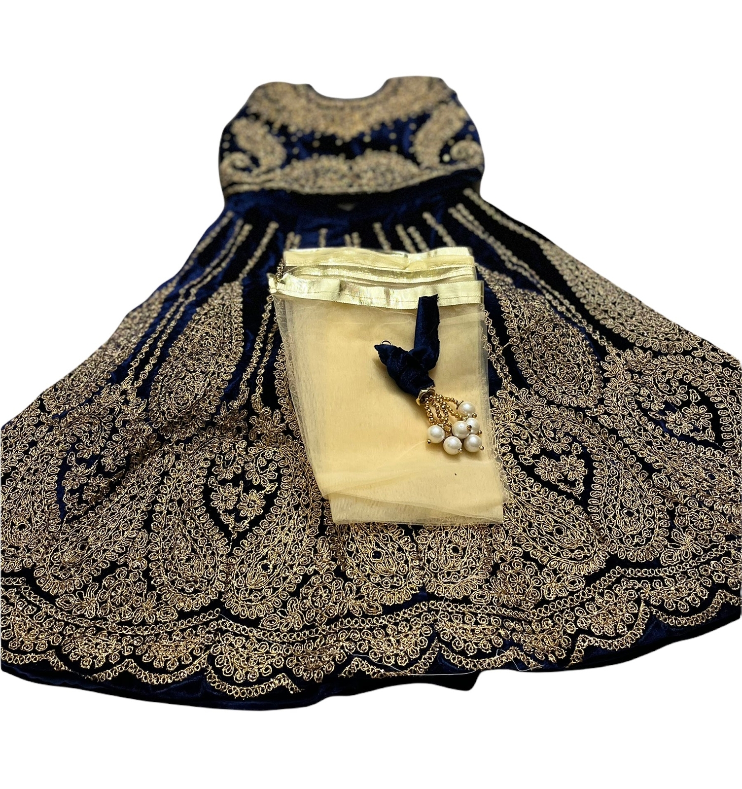 Sparkling Splendor: Girls’ Lehenga with Dupatta
