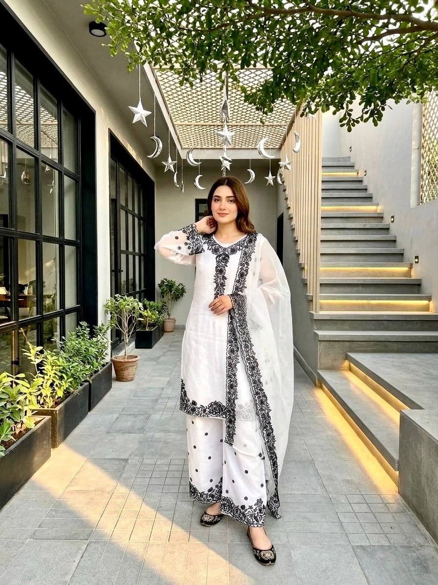 New Launch White Mal Chanderi Kurta Palazzo With Dupatta For Wedding Wear