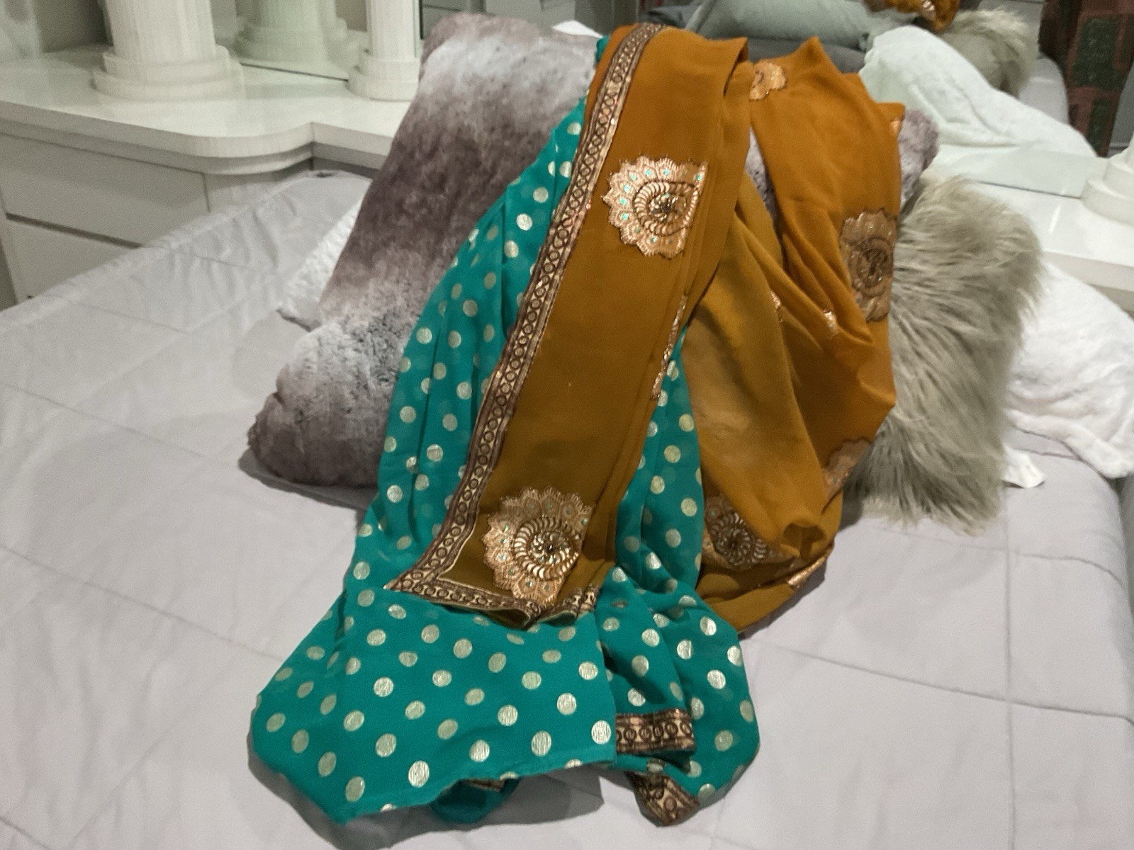 Indian saree with stitched blouse