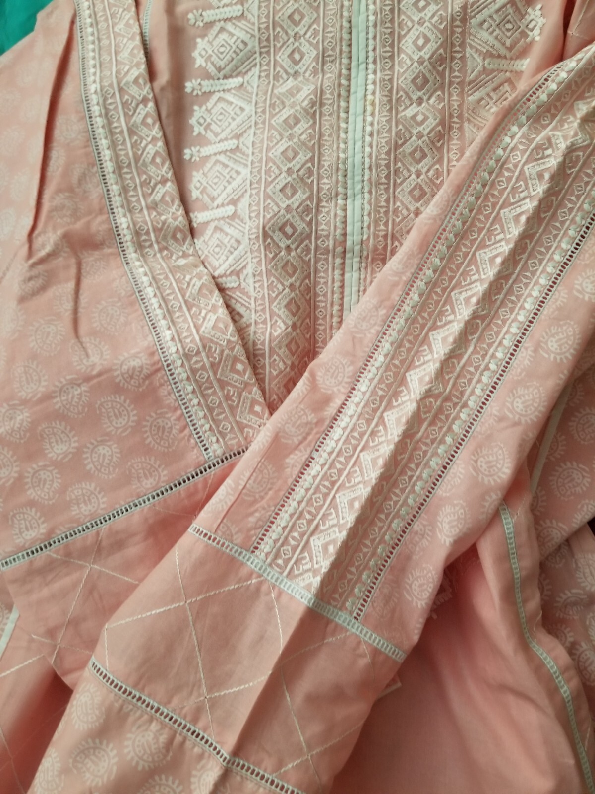 Pakistani 3 Piece Embroidered Cotton Shalwar Kameez Dupatta Suit Pink & White