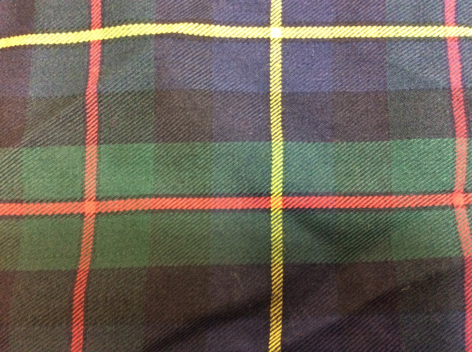SCOTTISH DESIGN TARTAN ~ 100% Wool Kilt ~ Size 29 ~ with Classic Fly Plaid
