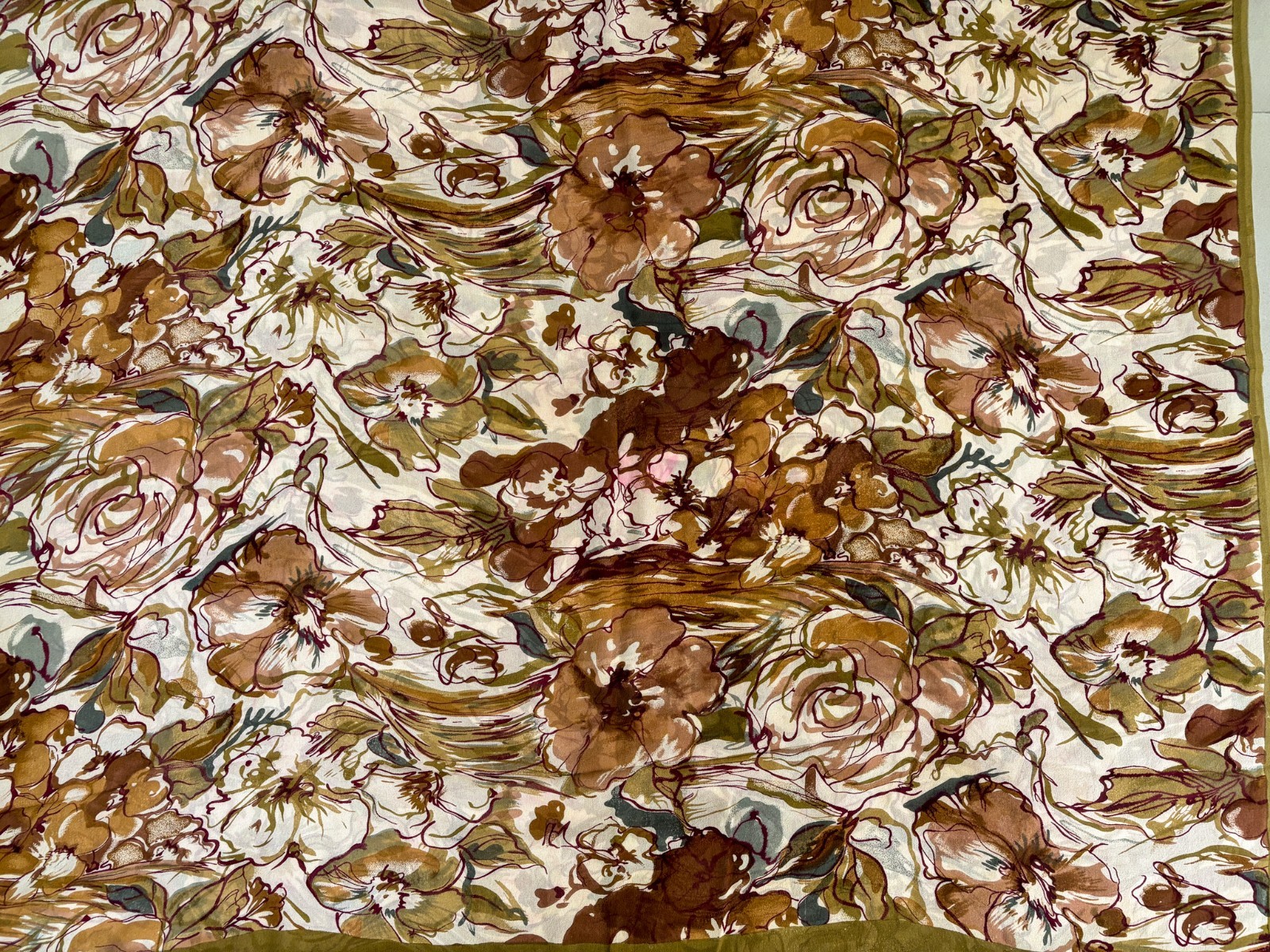Vintage Chiffon Silk Saree, Lightweight Fabric for DIY & Sewing CS1207