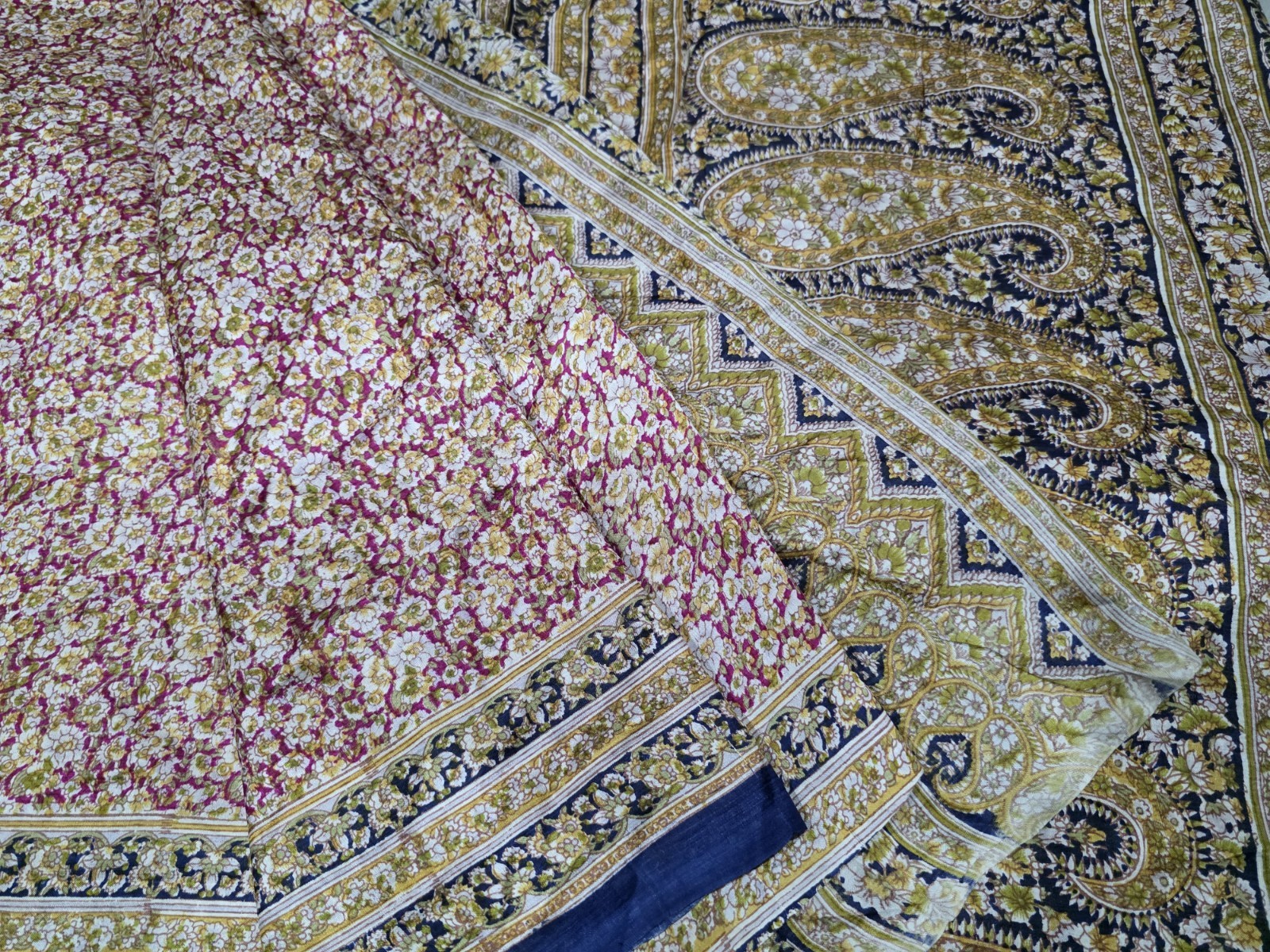 Vintage Silk Saree, 100% Pure Silk Fabric, 5 Yards Ethnic Indian Printed Sari