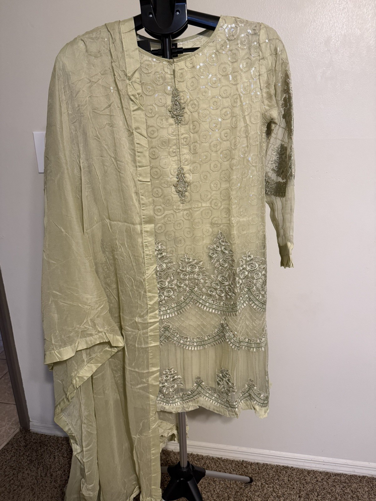Pakistani / Indian Designer Brand Dress For Wedding and Party Wear