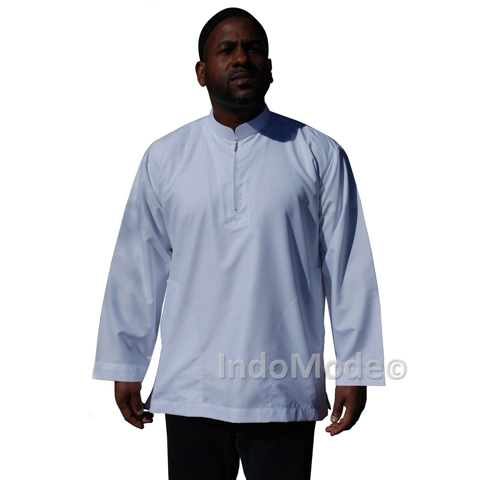Mumtaz Long Sleeved White Men’s Shirt with zipper Muslim Clothing Shiny Khamees