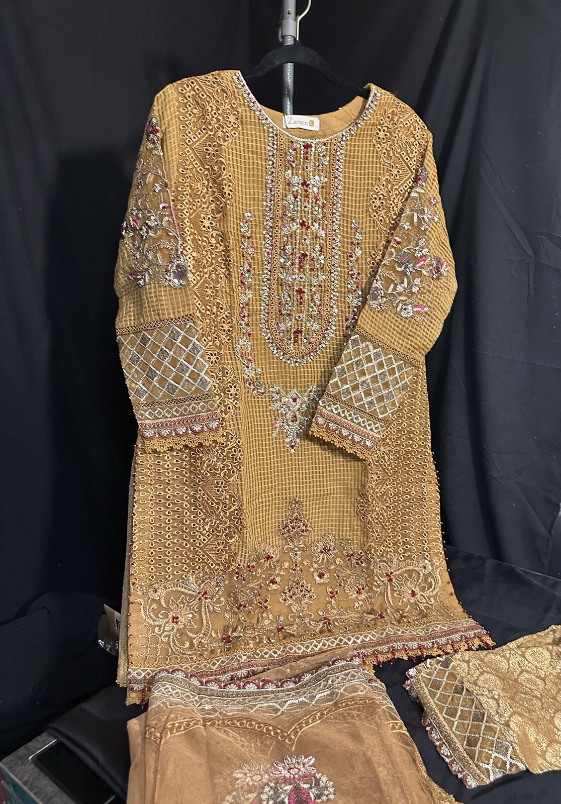 ⭐️ZARQUN BRAND PREMIUM⭐️ – PRETTIEST FORMAL CRUNDI/KHAADI NET 3 PC Suit – $95