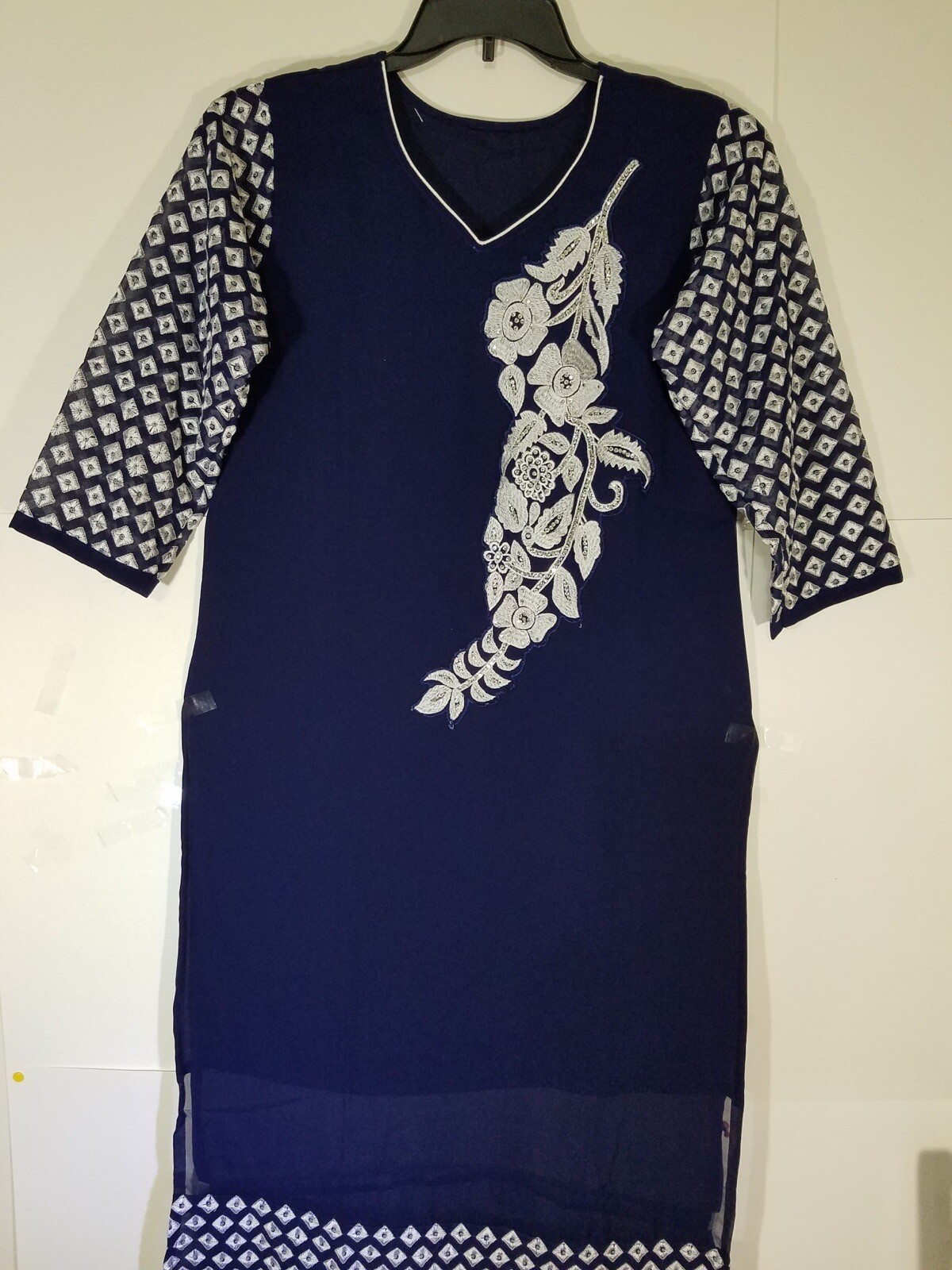 INDIAN ETHNIC WEAR KURTI WITH WITH BTFL EMBOIDERY DONE WITH SILVER SIZE 40″