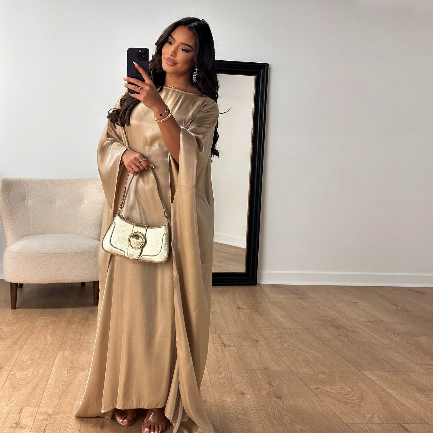 Women Shiny Dress Fashion Muslim Arab Robe Loose Bat Sleeved Round Neck Burqas