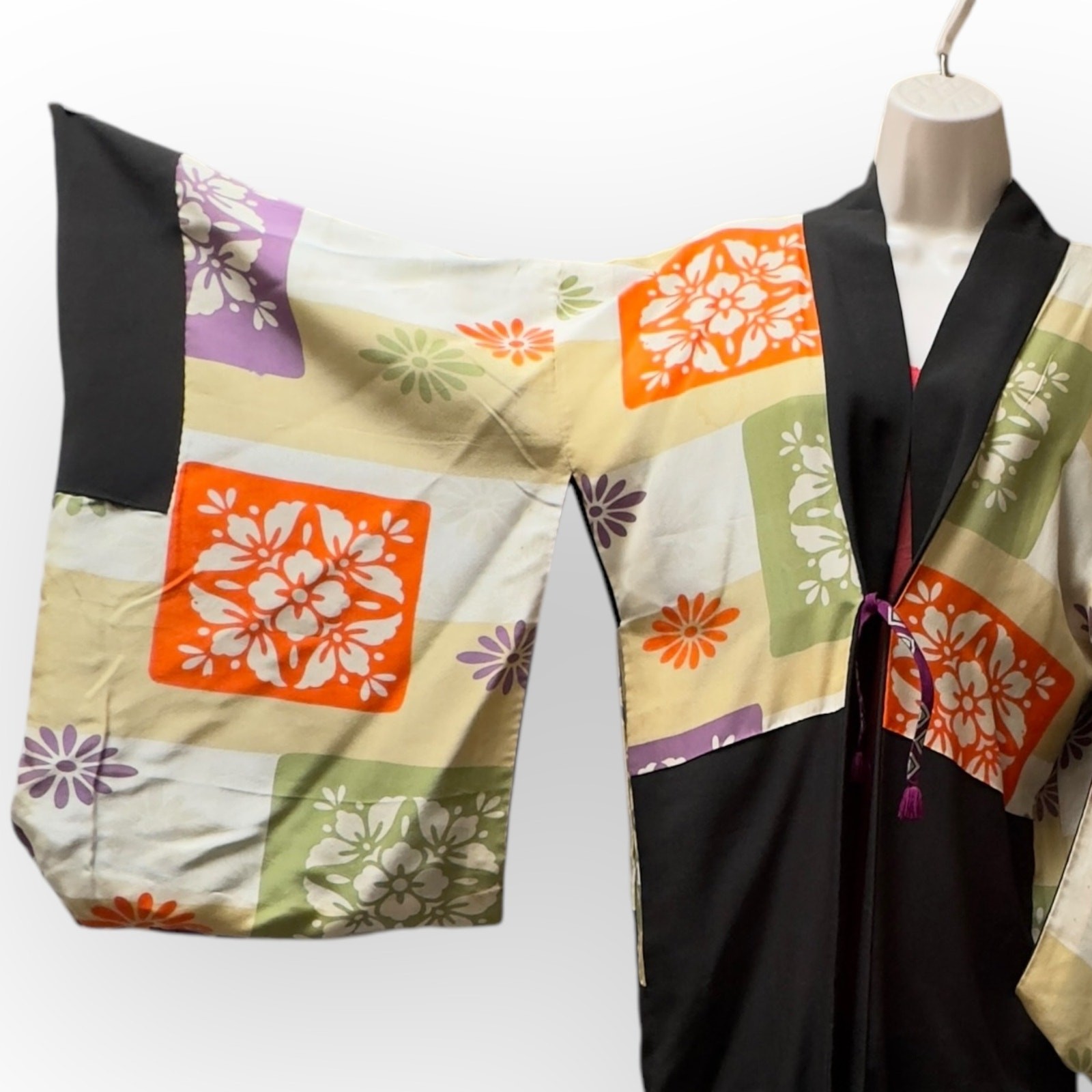 Vintage Reversible Japanese Kimono Silk Floral Print Hand Stitched Haori Nukui