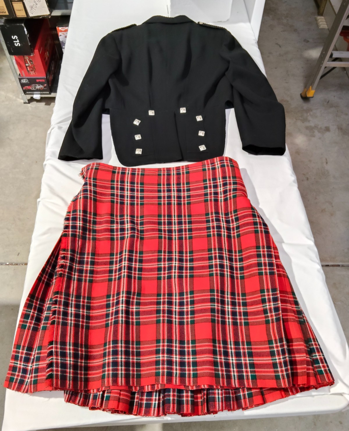 Genuine Scottish Kilt & Dress Jacket by Lawries Glasgow – Quality – Fine Cond
