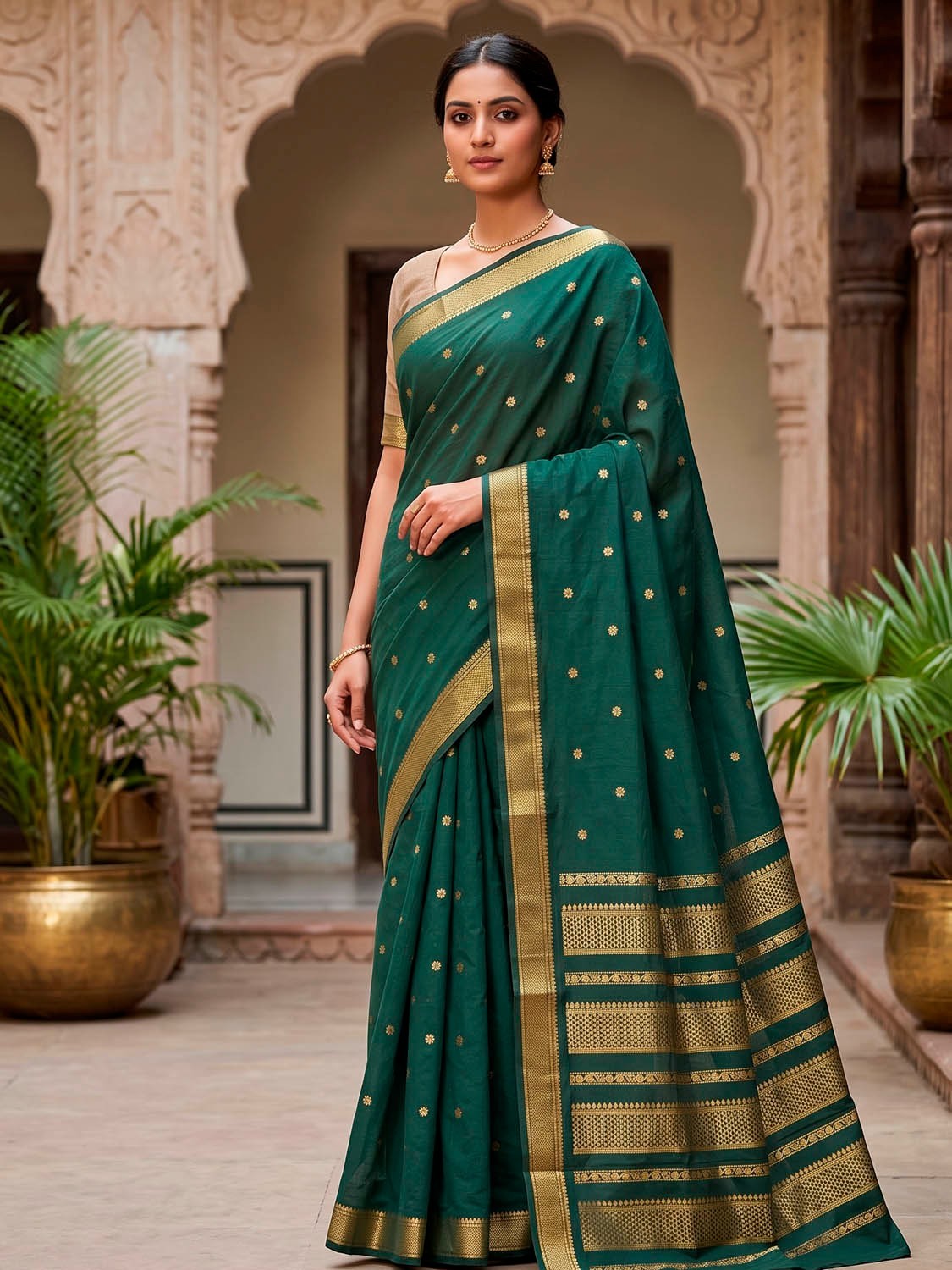 Women Green Gadwal Cotton Saree With Traditional Border And Without Blouse