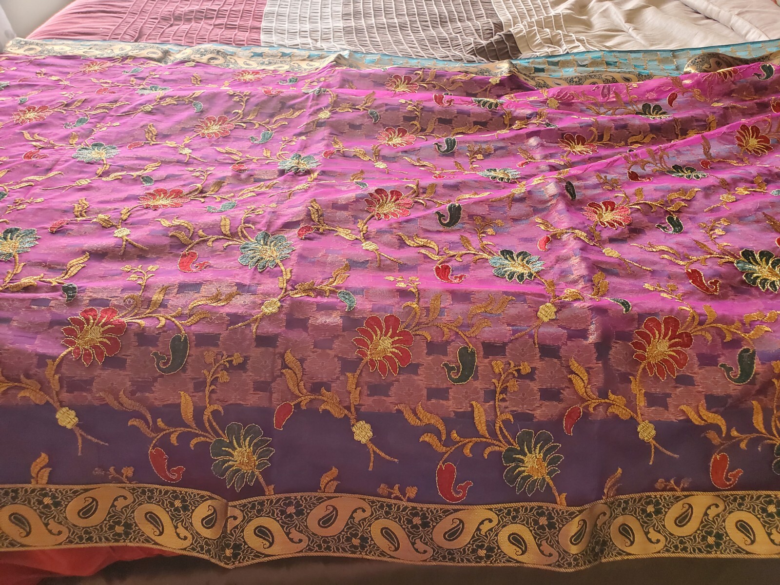 New Designer Saree With Blouse