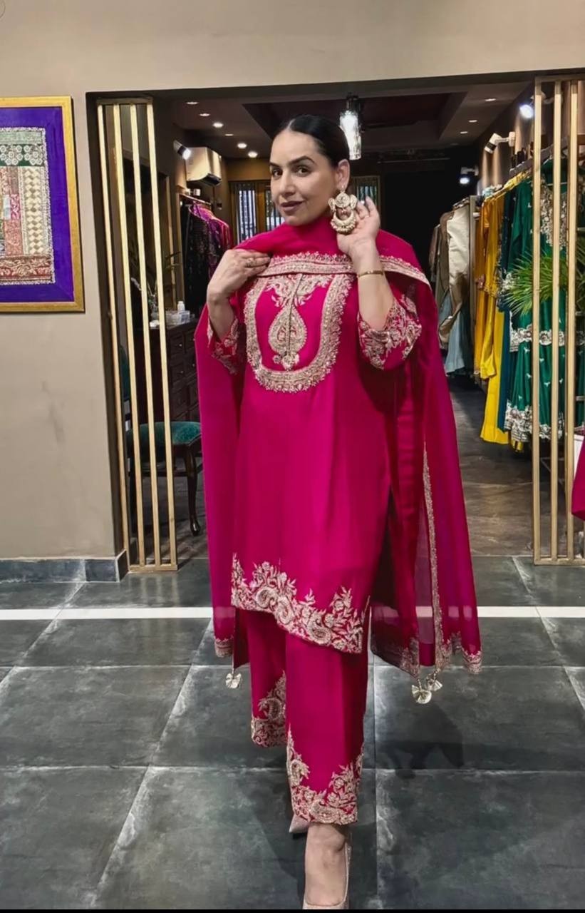 Attractive Heavy Chinon Silk Pink Salwar Kameez With Dupatta For Women Wear