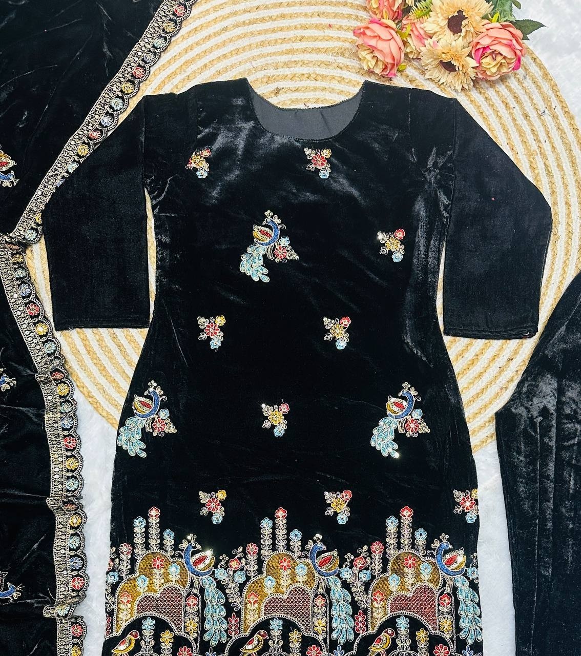 Latest Beautiful Black Viscose Velvet Salwar Kameez With Dupatta For Reception