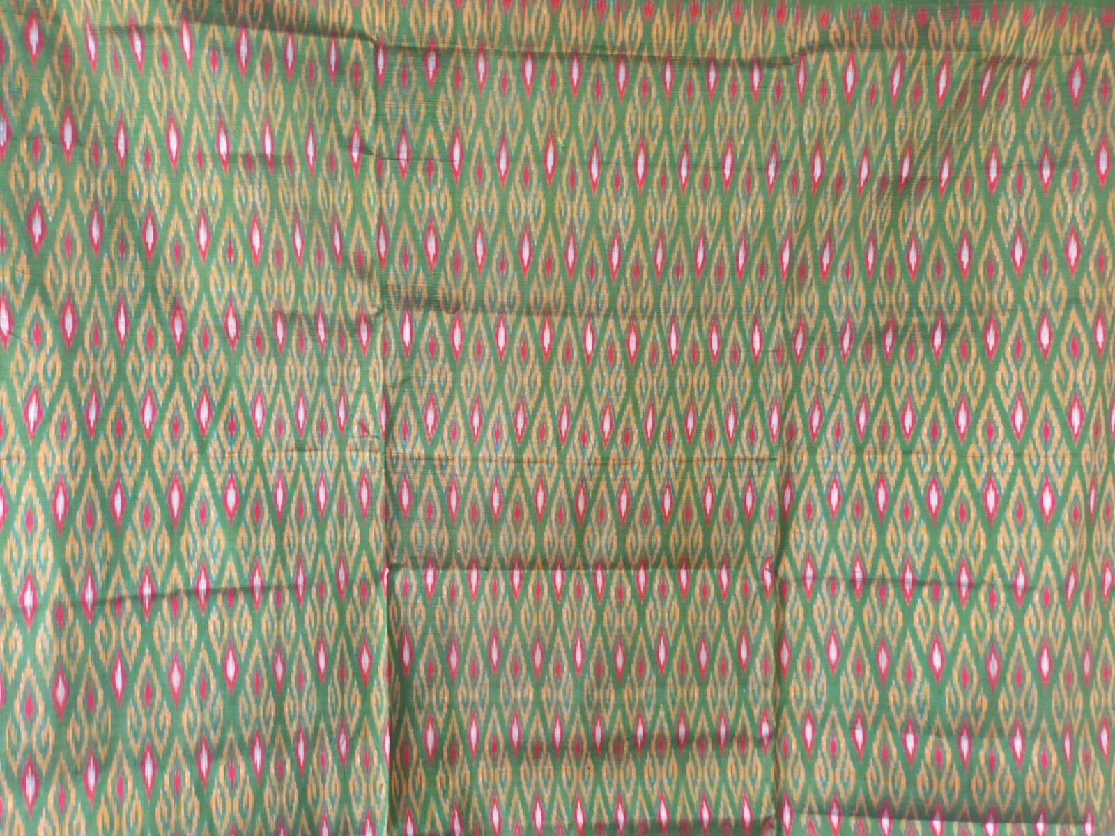 Thai Silk Traditional Esan style. beautiful and very soft.100%silk.1×2m.
