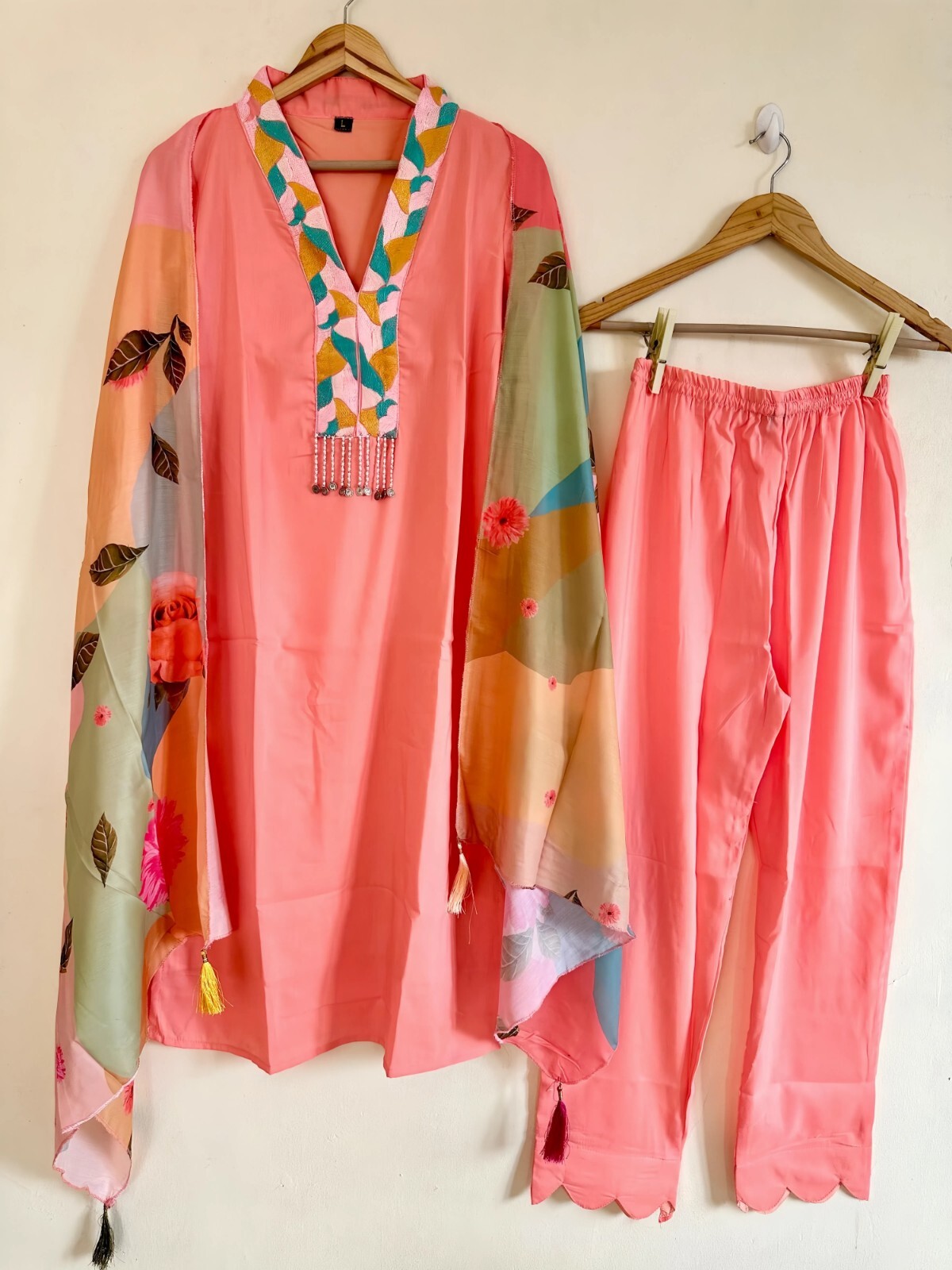 Kurti pant And Duppatta With Embroidery, Heavy quality Muslin Fabric