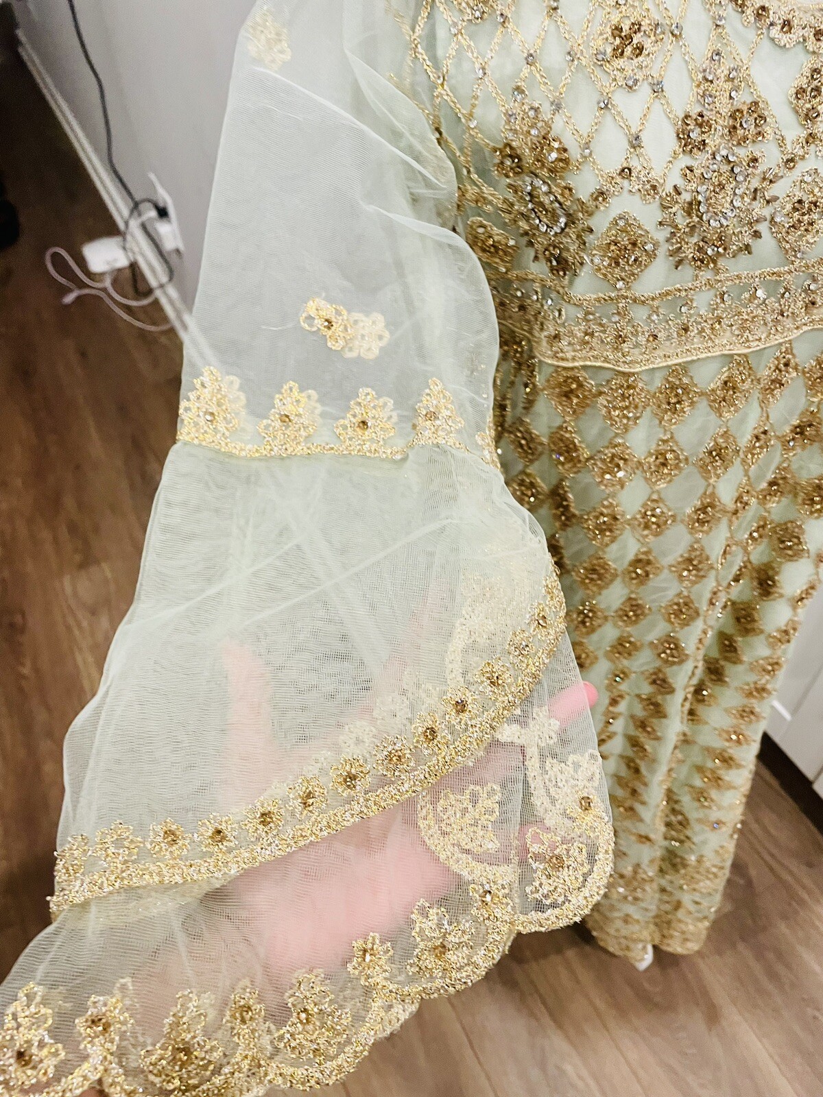 NEW Ready to Wear Professionally Stitched Pakistani Embroidered 4pcs Size Medium
