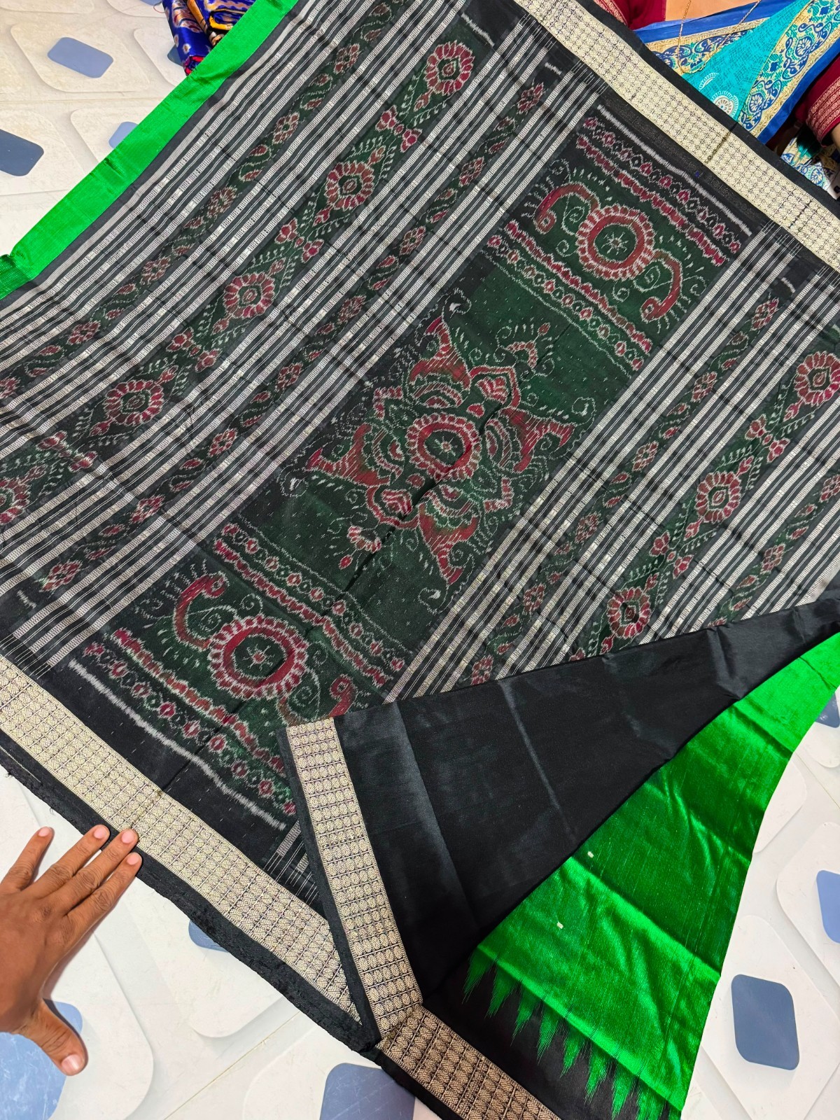 Exquisite Pasapali silk sarees from Odisha with intricate we – Handmade in India