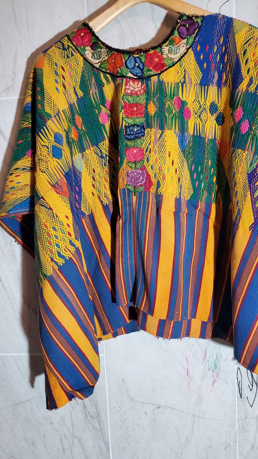 Huipil, Kaqchikel Maya Mid 20th century, cotton. Poncho Vintage