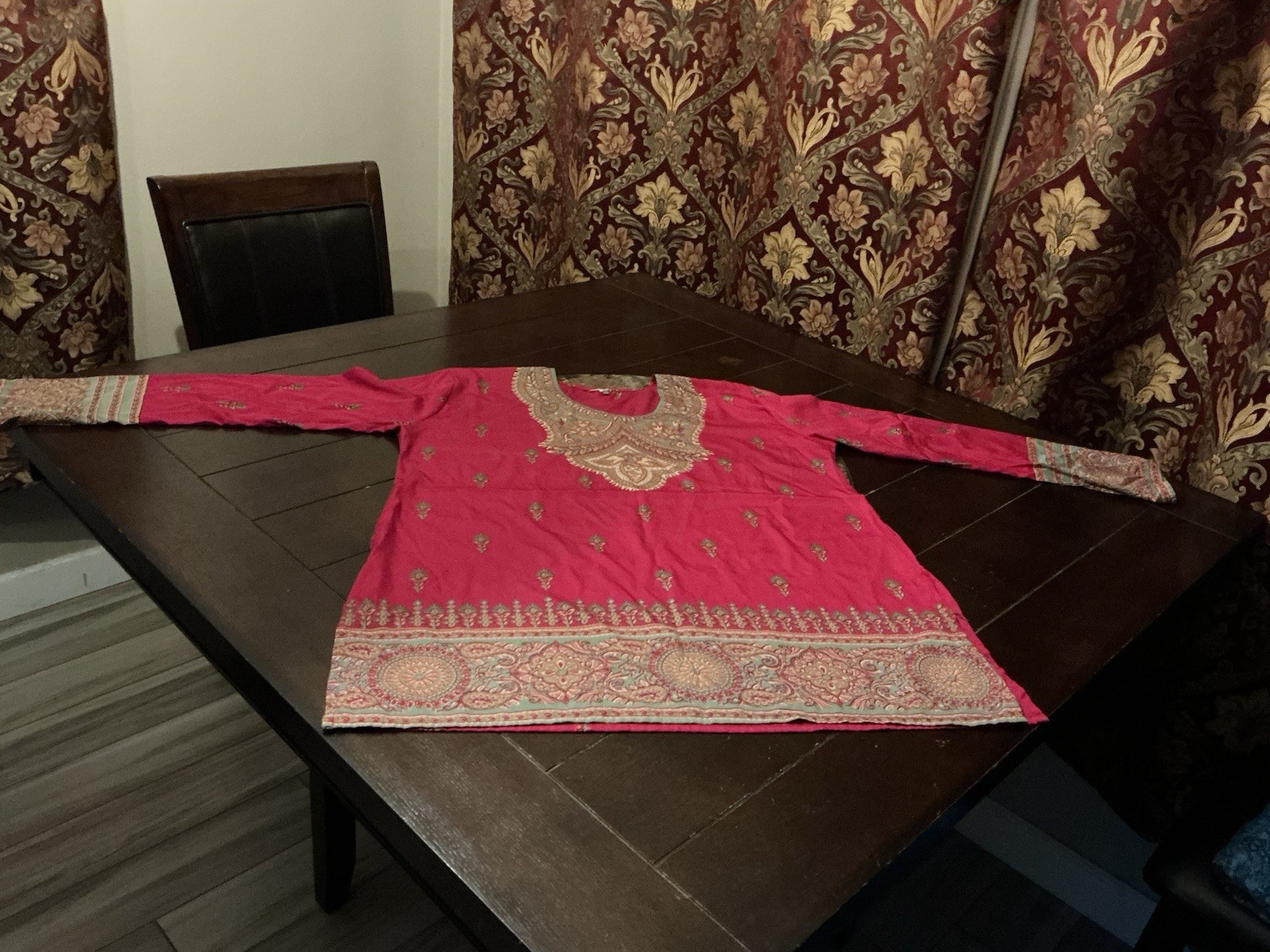 Polyester Crepe Flower Border Kurta Kurti Top, Long Sleeve, 48” Bust, 31” Long,