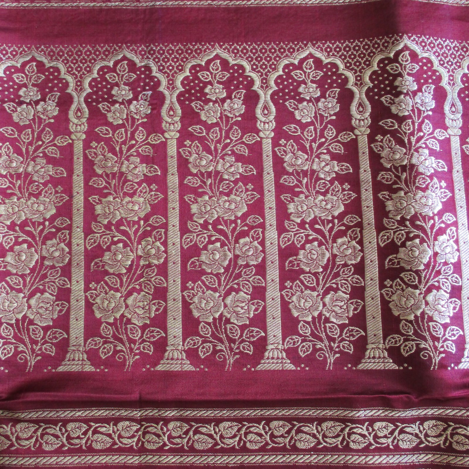 PURPLE Gold Pure SILK MAGNIFICENT Sari BROCADE Fabric RARE Panels DRAPES Curtain
