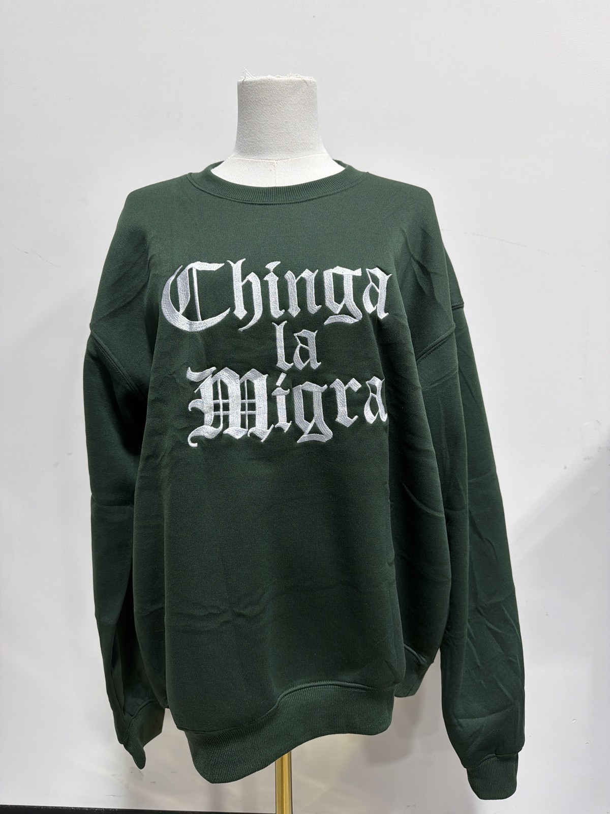 Chinga La Migra Forest Green Crewneck Sweatshirt Embroidered Sz L EST 2019