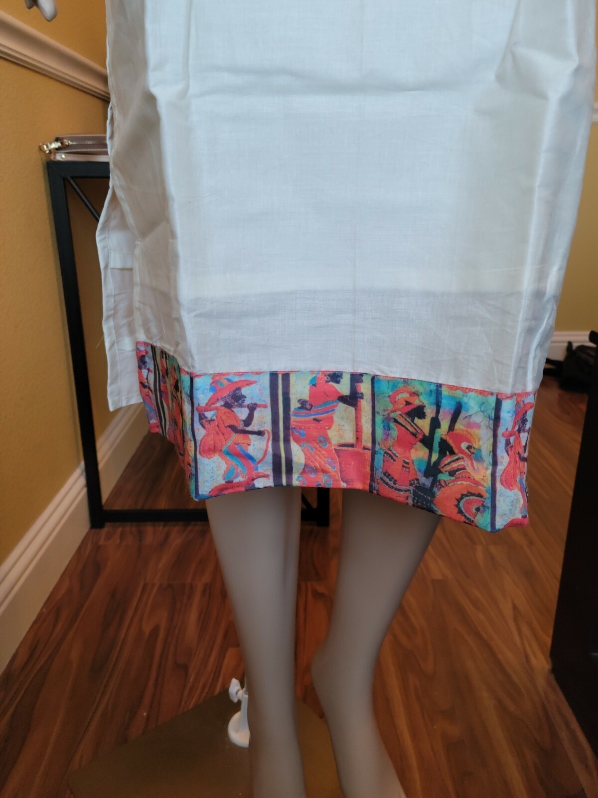 Beautiful Ready Made Chanderi cotton Churidar Salwar kameez in white. Bust 46 in