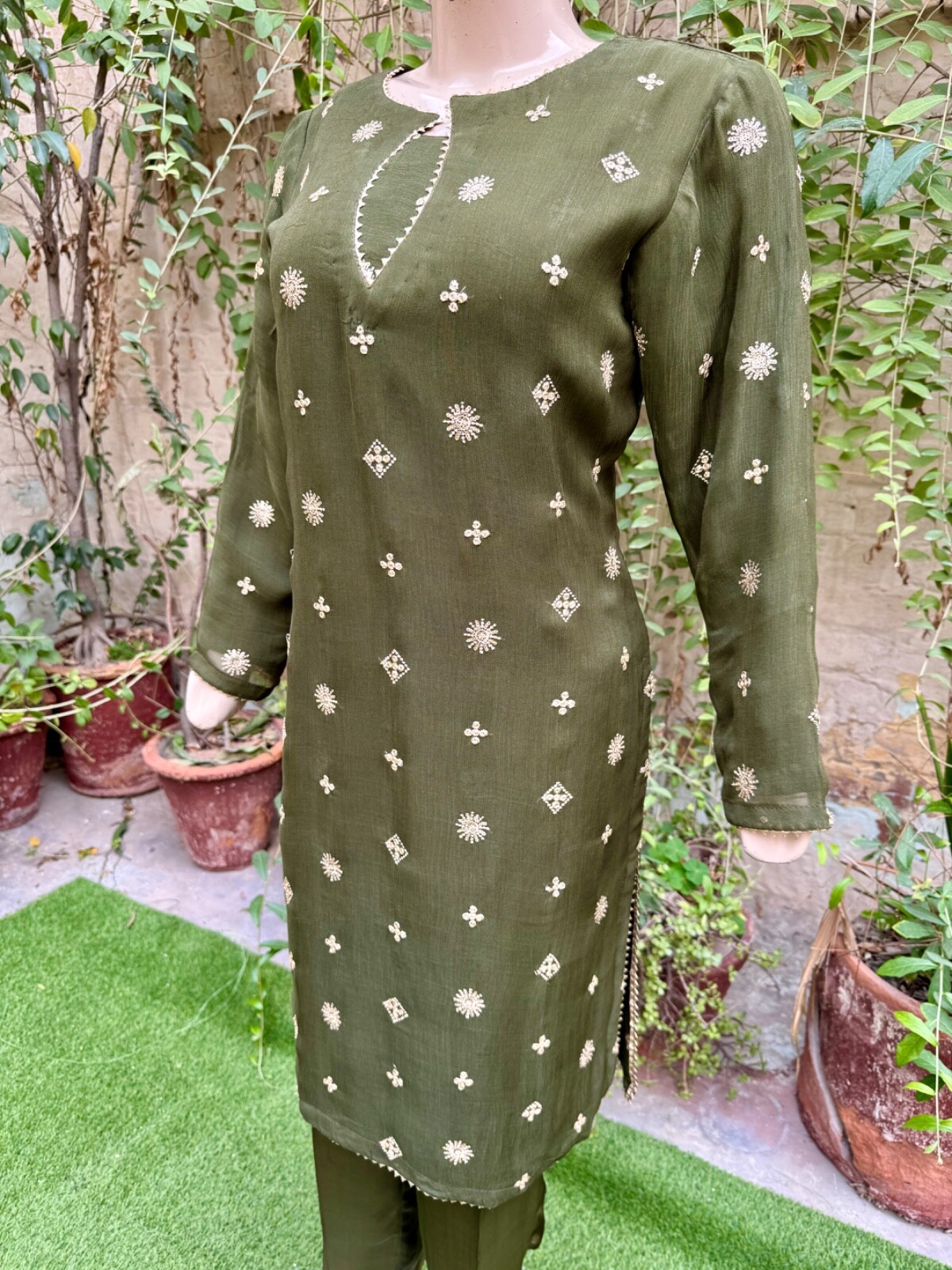 Pakistani Mahendi Green Straight Style Embroidered Sequins 3pcs Chiffon Dress,S
