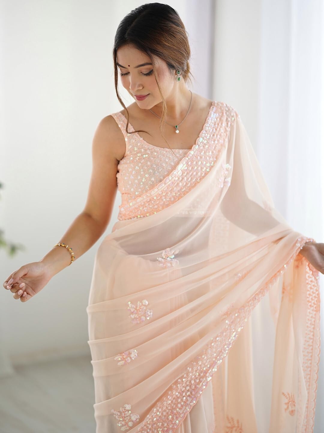 Women’s Georgette Embellished Saree With Unstitched Blouse Piece