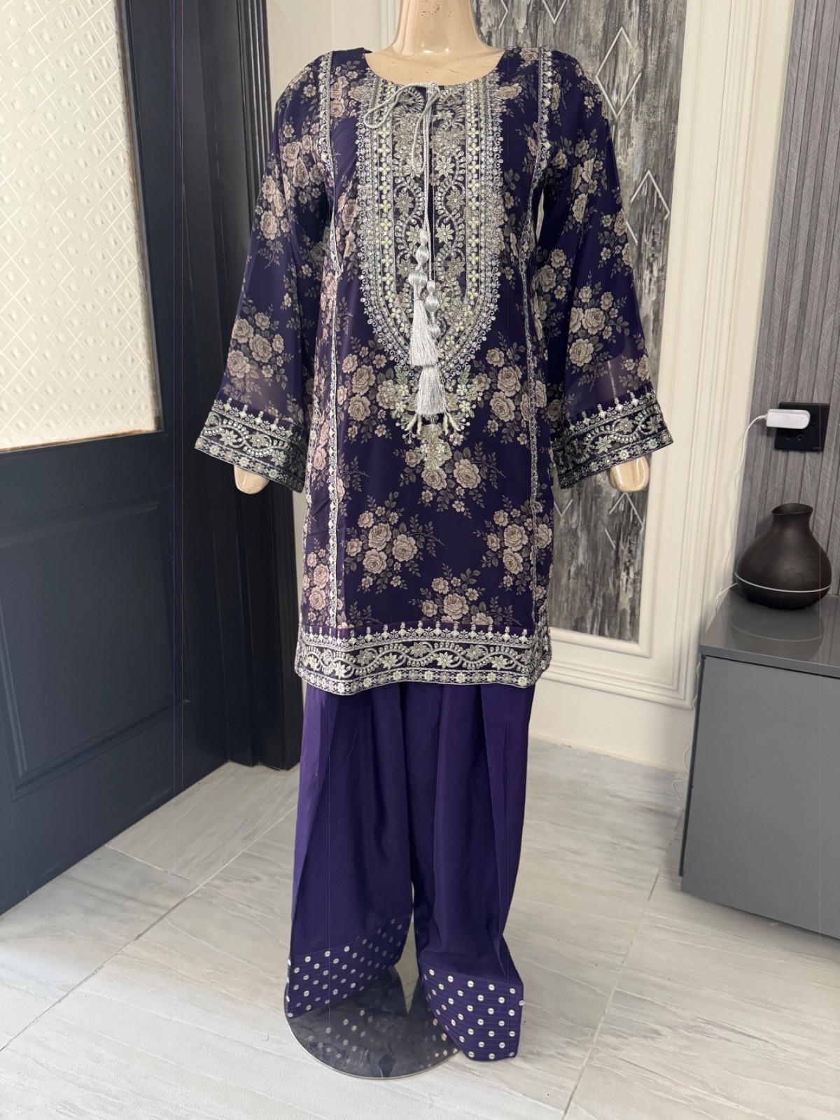 Pakistani Dark Purple Georgette Straight Shirt 3-PCS dress ,S