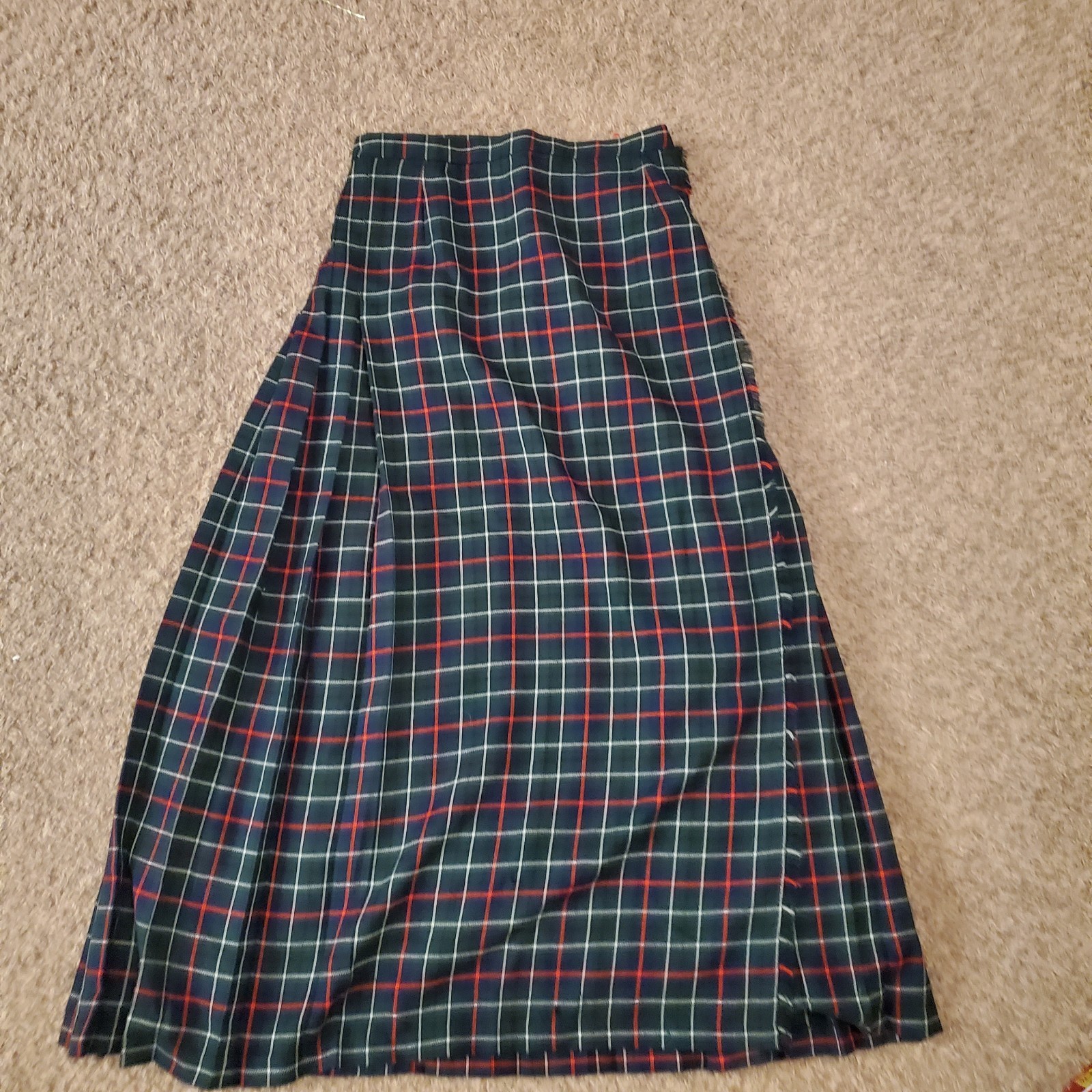 Lochcarron Women’s Tartan Kilt Classic Skirt Wool Scotland Authentic Fabric READ